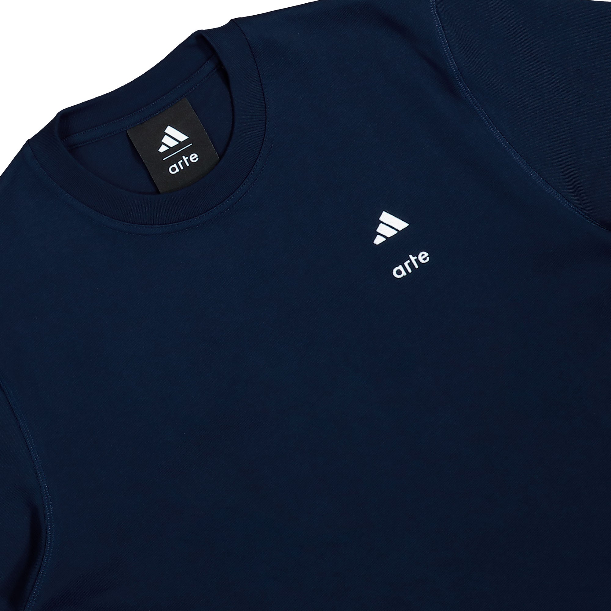 Arte Antwerp x adidas Graphic Tee Collegiate Navy / Off White T-Shirts KT2991 Detailfoto | Overkill
