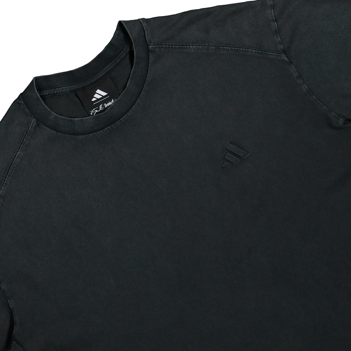 Tyrrell Winston x adidas  T-Shirt Utility Black T-Shirt KV7415 Detailfoto | Overkill
