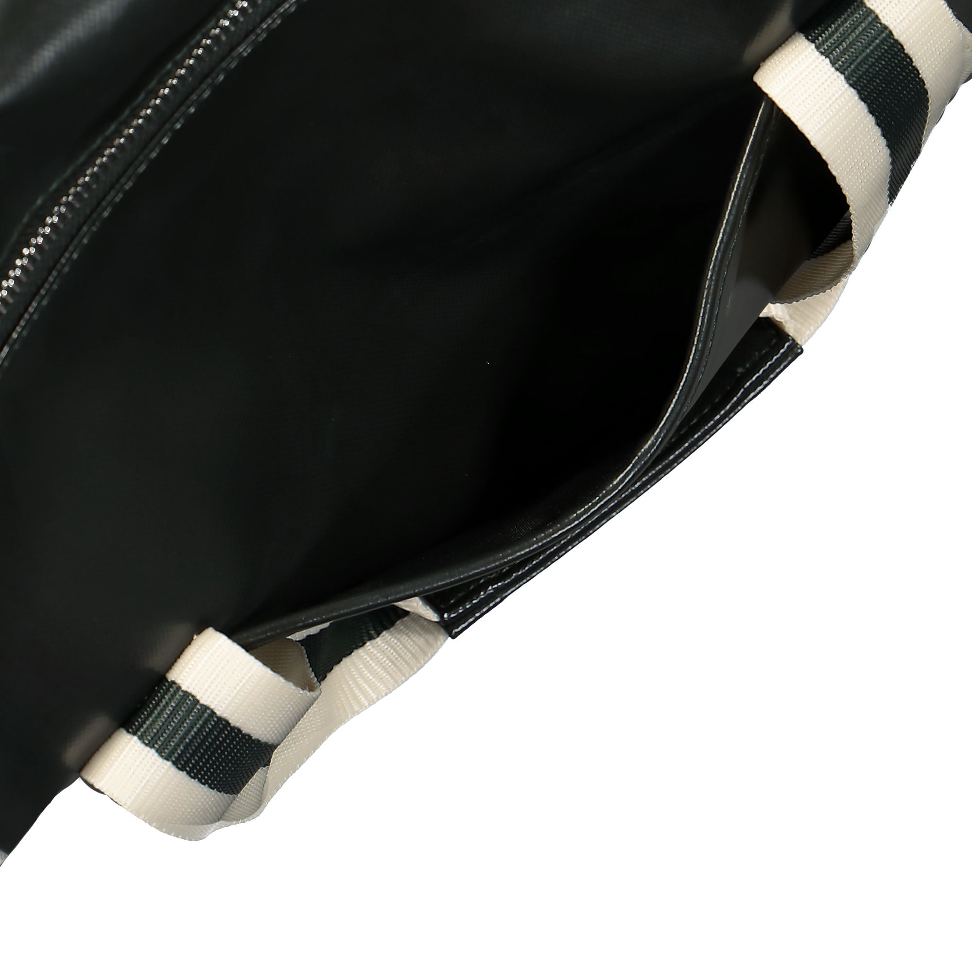 Fred Perry Classic Barrel Bag Night Green / Ecru Duffle Bags Detail view 2 | Overkill