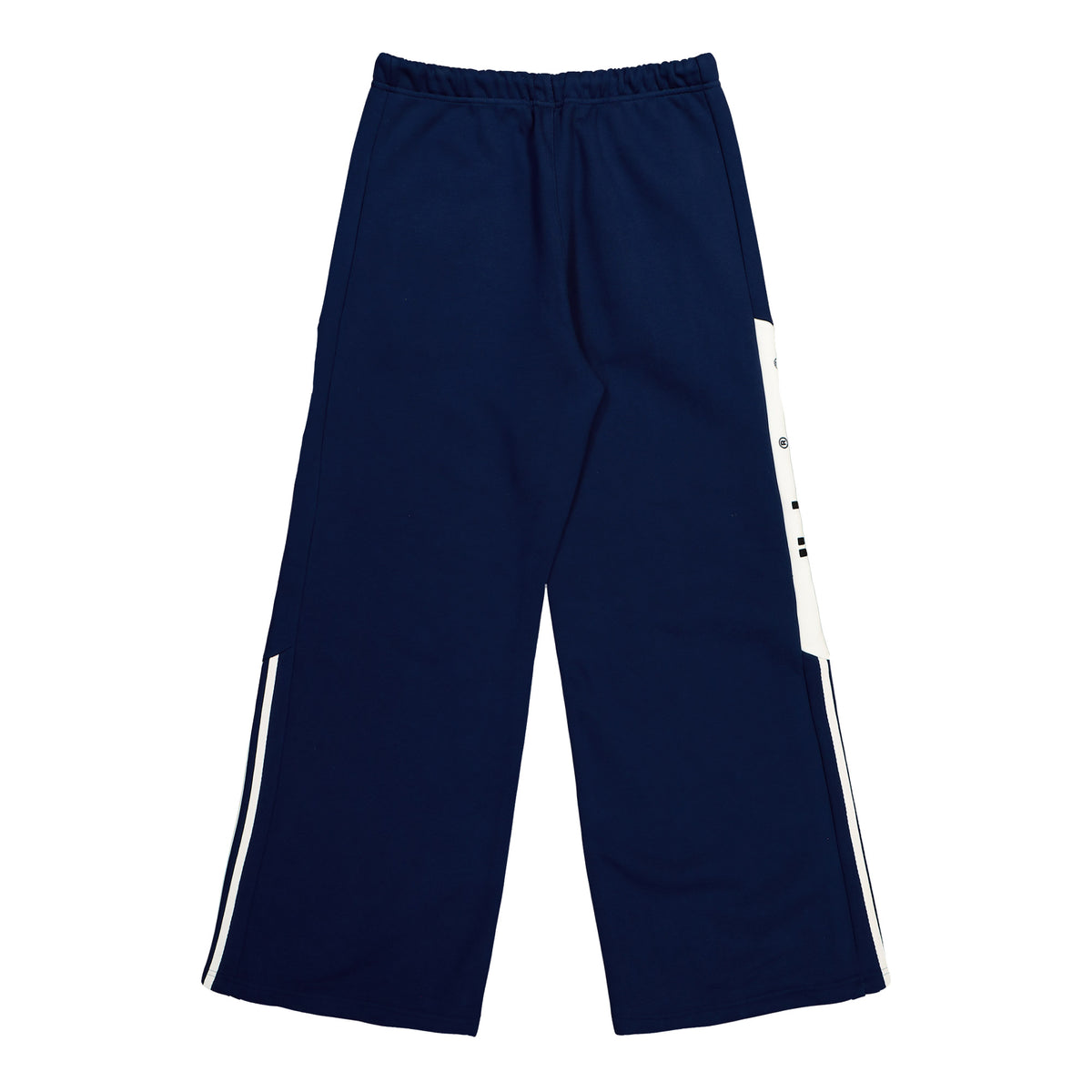 adidas W Block Sweatpant Team Navy Blue 2 track pant LD1663 Close-up | Overkill

