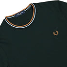 Fred Perry Twin Tipped T-Shirt Night Green / Dusky Blue / Dark Caramel T-Shirt M1588-78C Detailfoto | Overkill
