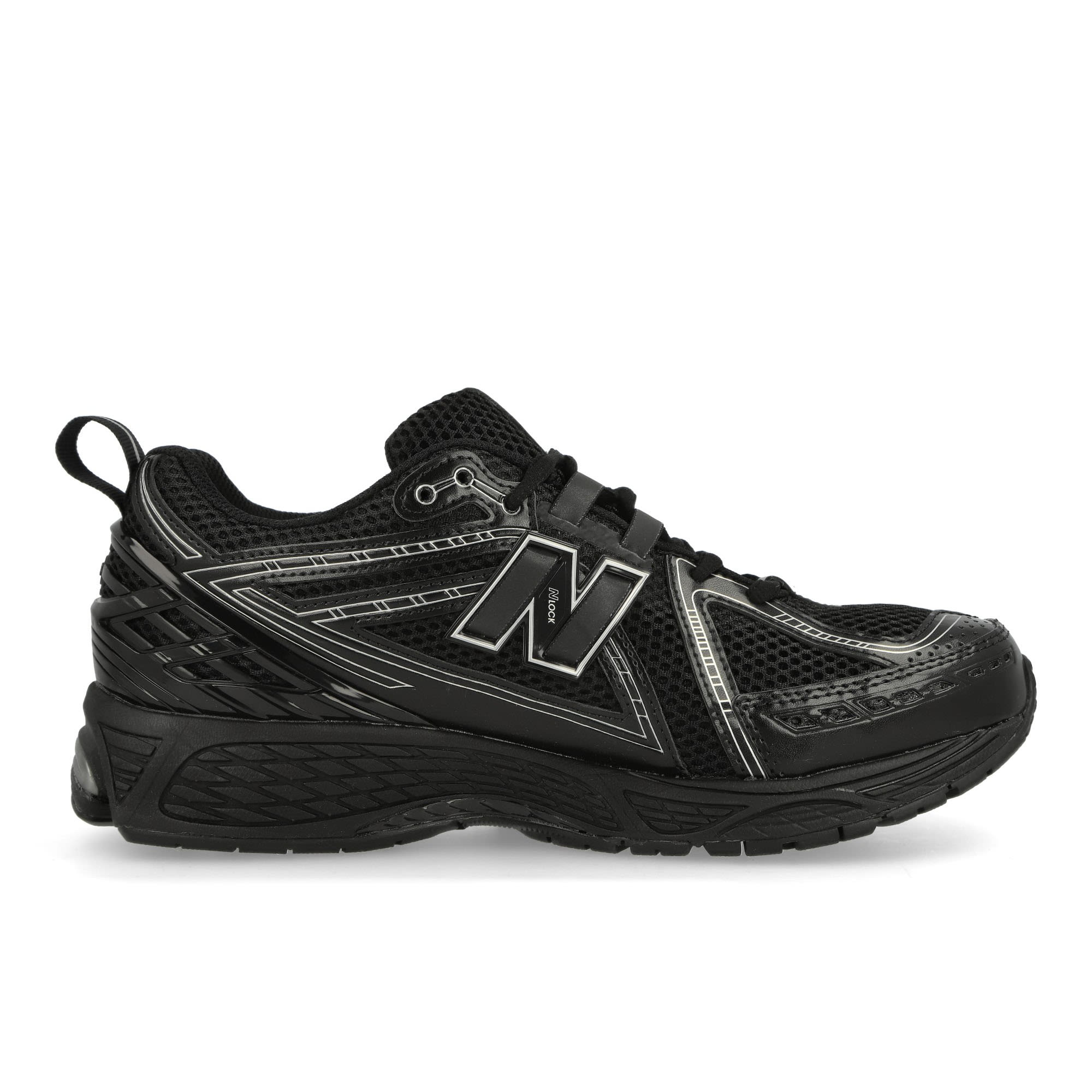 New Balance M1906RCH Black / Silver Metallic Low Top Sneakers  Silhouette | Overkill