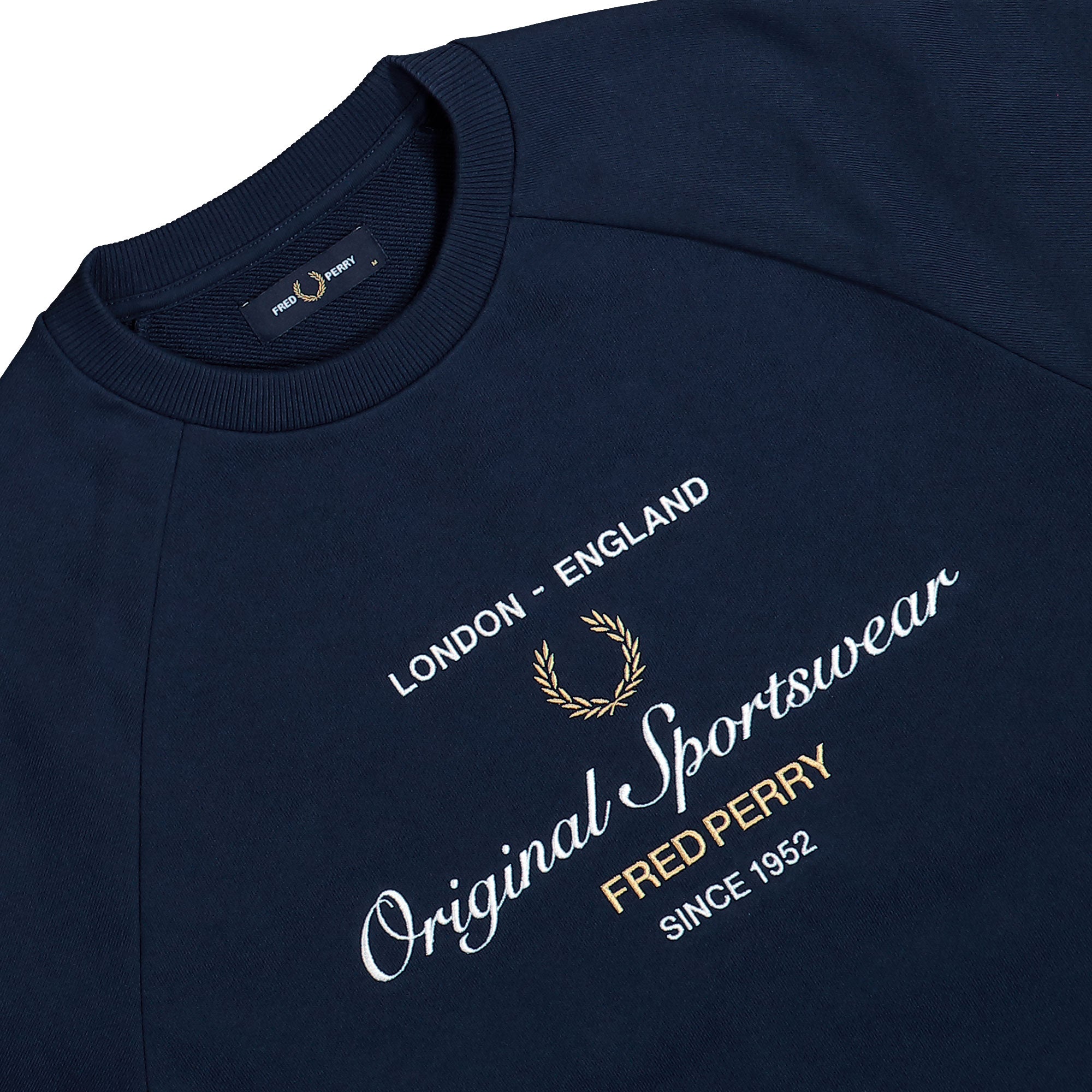 Fred Perry Original Sportswear Sweatshirt Tennis Blue Sweatshirt M2414-X86 Detailfoto | Overkill
