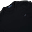 Fred Perry Contrast Tape Ringer T-Shirt Black T-Shirt M4613-236 Detailfoto | Overkill
