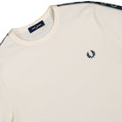 Fred Perry Contrast Tape Ringer T-Shirt Ecru T-Shirt M4613-30B Detailfoto | Overkill
