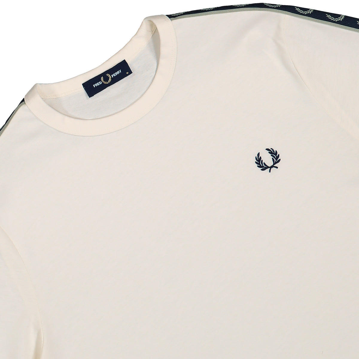 Fred Perry Contrast Tape Ringer T-Shirt Ecru T-Shirt M4613-30B Detailfoto | Overkill

