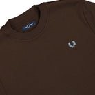 Fred Perry Crew Neck Sweatshirt Burnt Tobacco / Cocoa  / Stockport Brown Sweatshirts M7535-49A Detailfoto | Overkill
