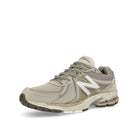 New Balance ML860KS2 Timberwolf / Moonbeam Low Top Sneakers  Close Up | Overkill
