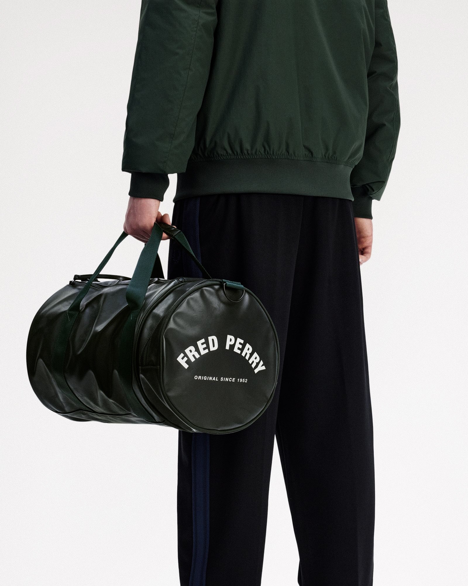 Fred Perry Tonal Classic Barrel Bag Night Green Duffle Bags L7260-Q20 | Overkill
