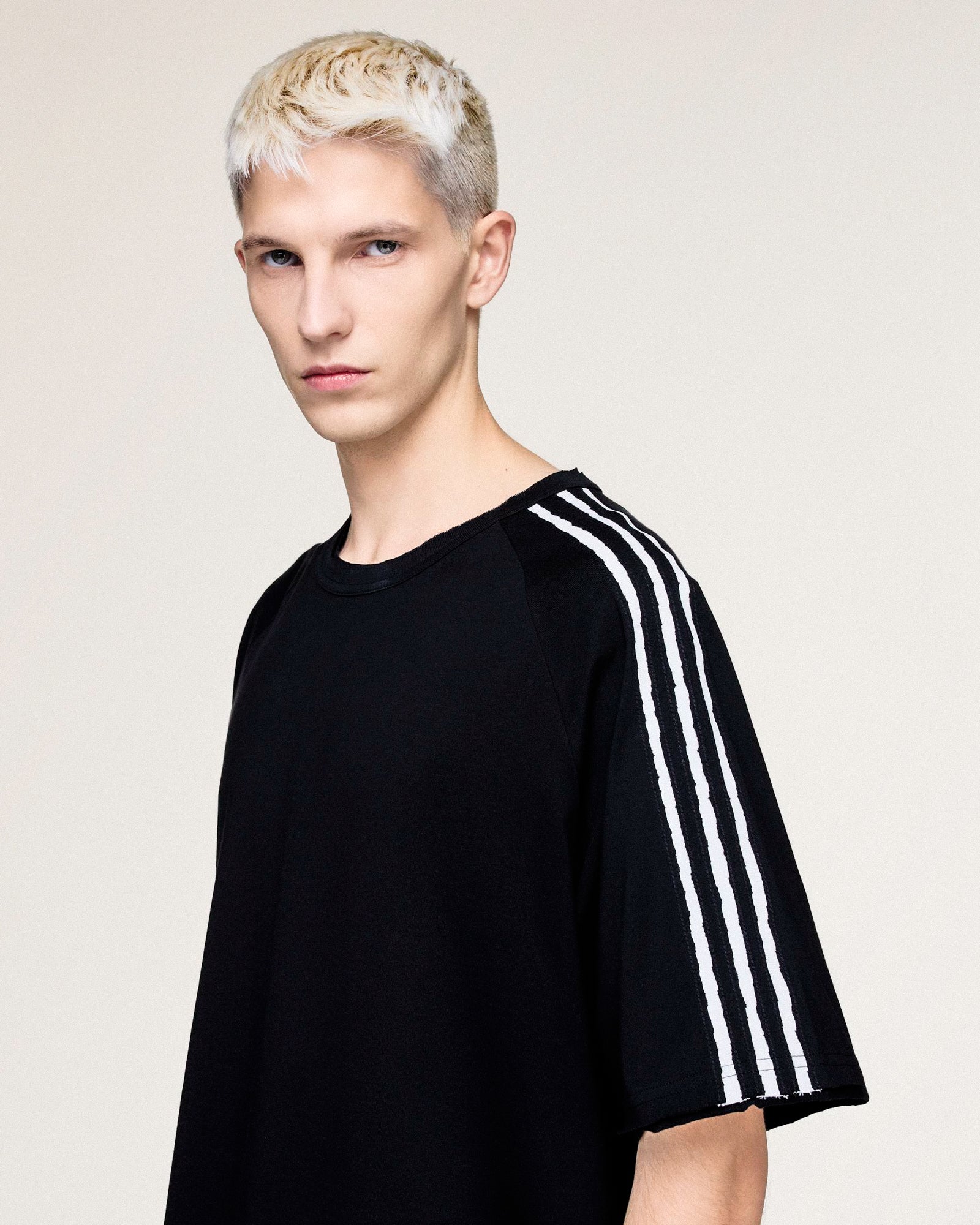Y-3 Raw Edge 3 Stripes SS Tee Black T-Shirts KQ9793 Style Inspiration | Overkill
