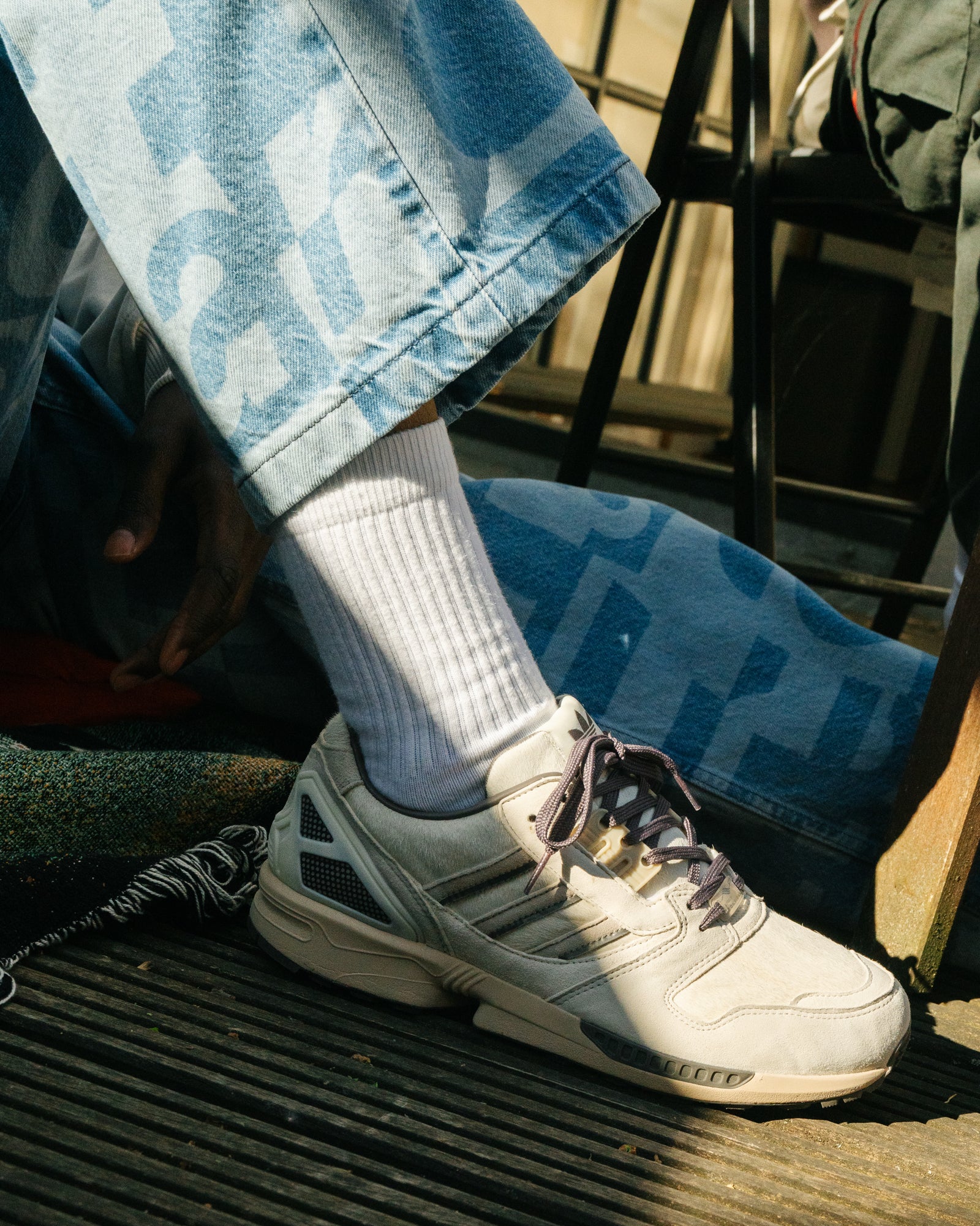 adidas ZX 8000 Alumina / Wonder Beige / Charcoal Low Top Sneakers KH9058 On Feet | Overkill
