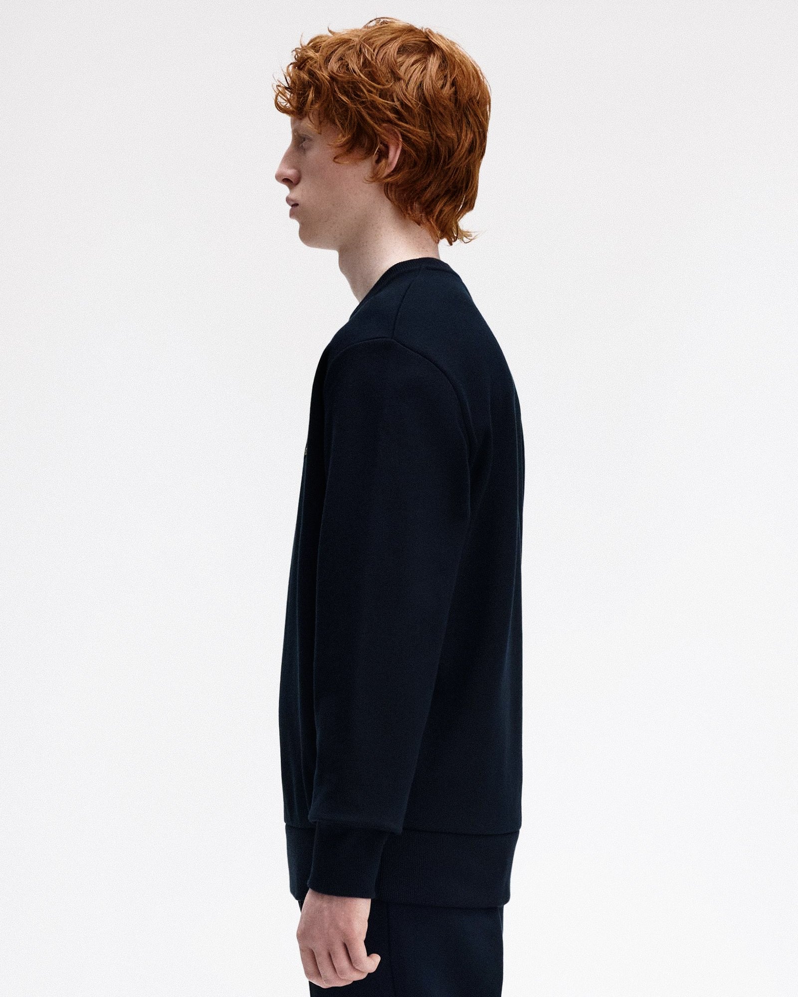 Fred Perry Tennis Badge Sweatshirt M1751-608 | OVERKILL