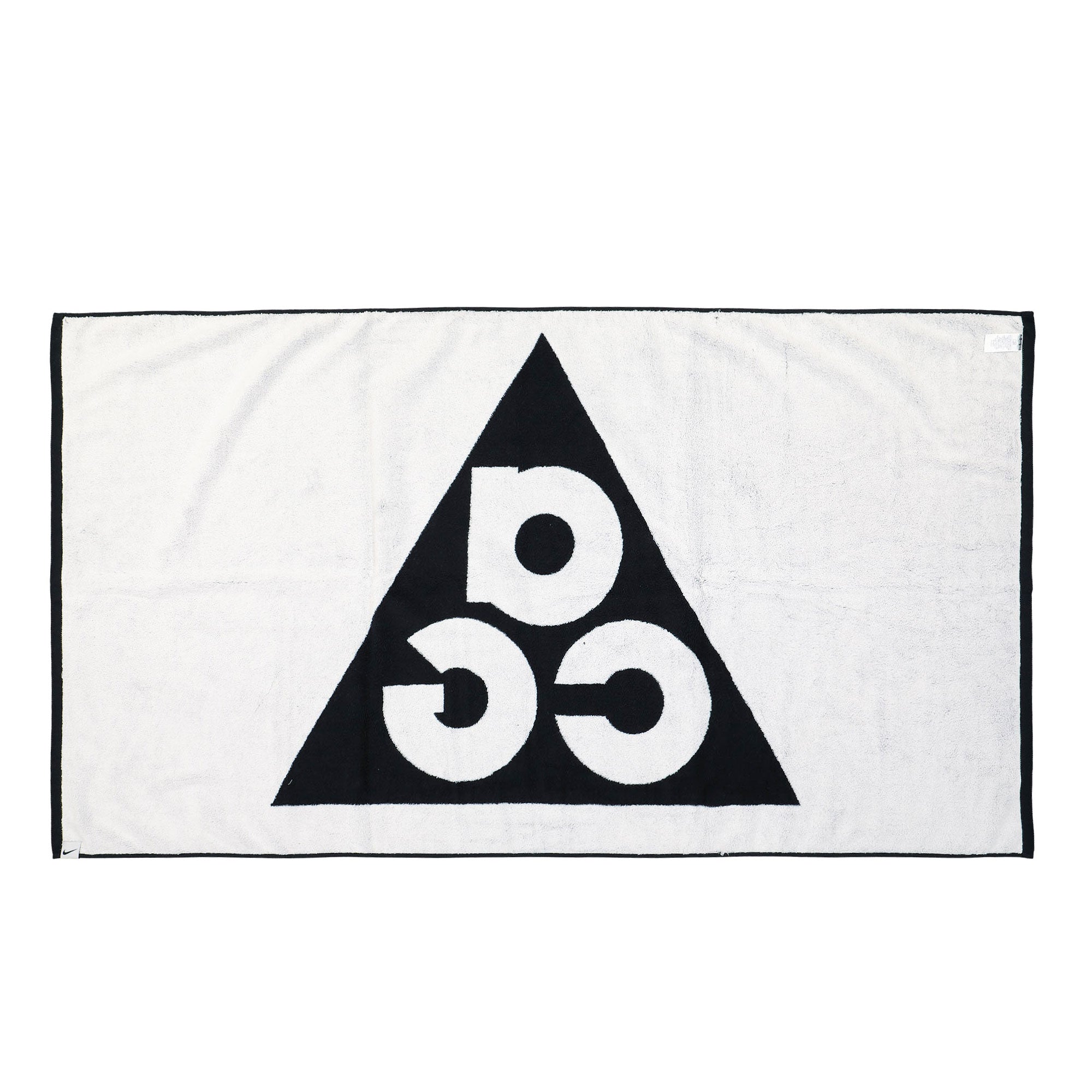 Nike ACG Towel Black / Summit White Towels  Material | Overkill