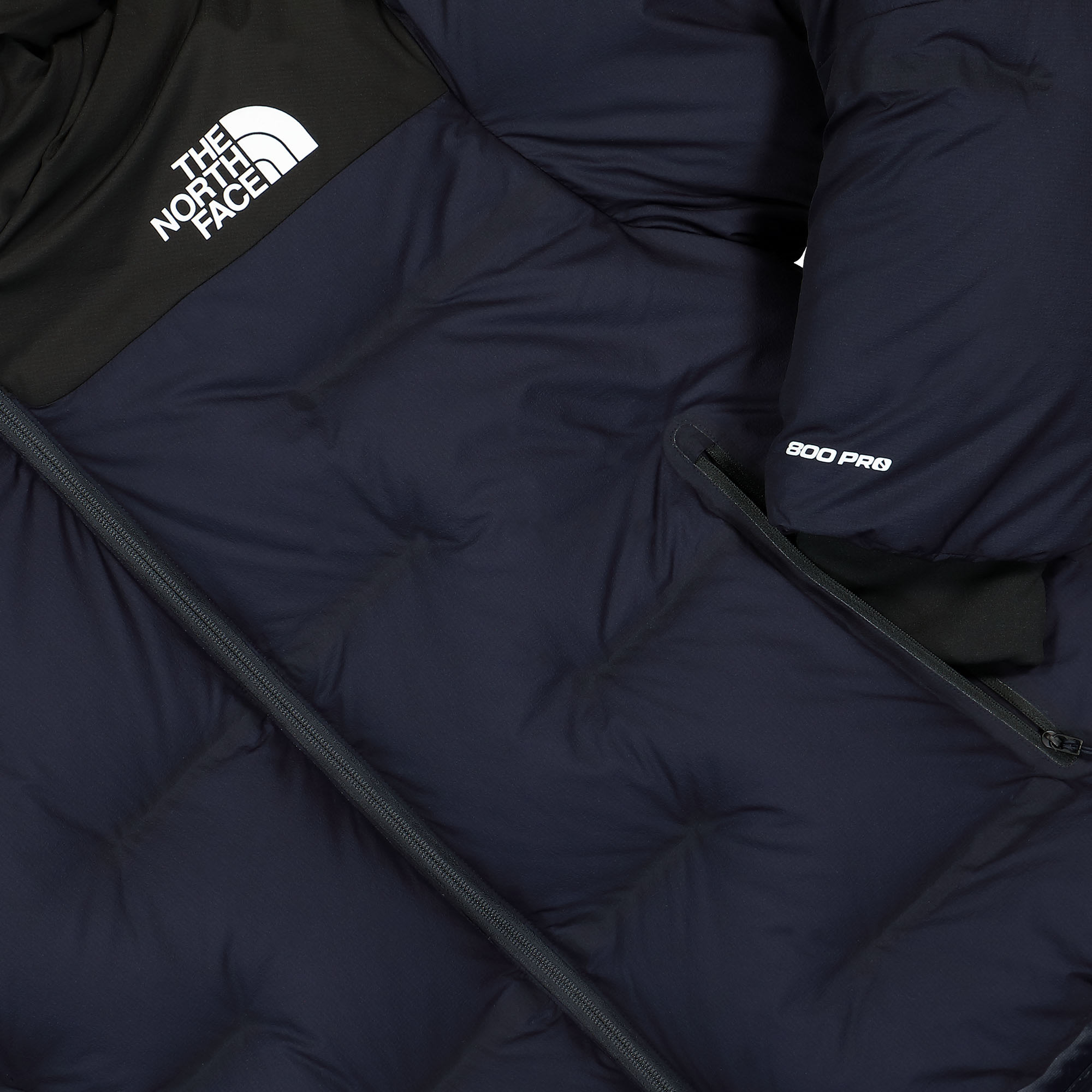 The North Face Cloud Down Nuptse Jacket TNF Black / Aviator Navy Puffer Jackets Detailfoto | Overkill