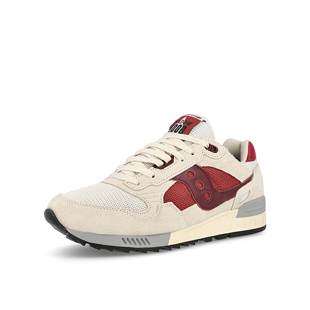 Saucony Shadow 5000 White / Red Low Top Sneakers  Close Up | Overkill