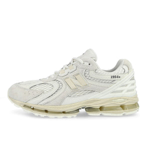 New Balance U19541R3 Sea Salt / Linen Low Top Sneakers U19541R3 | Overkill
