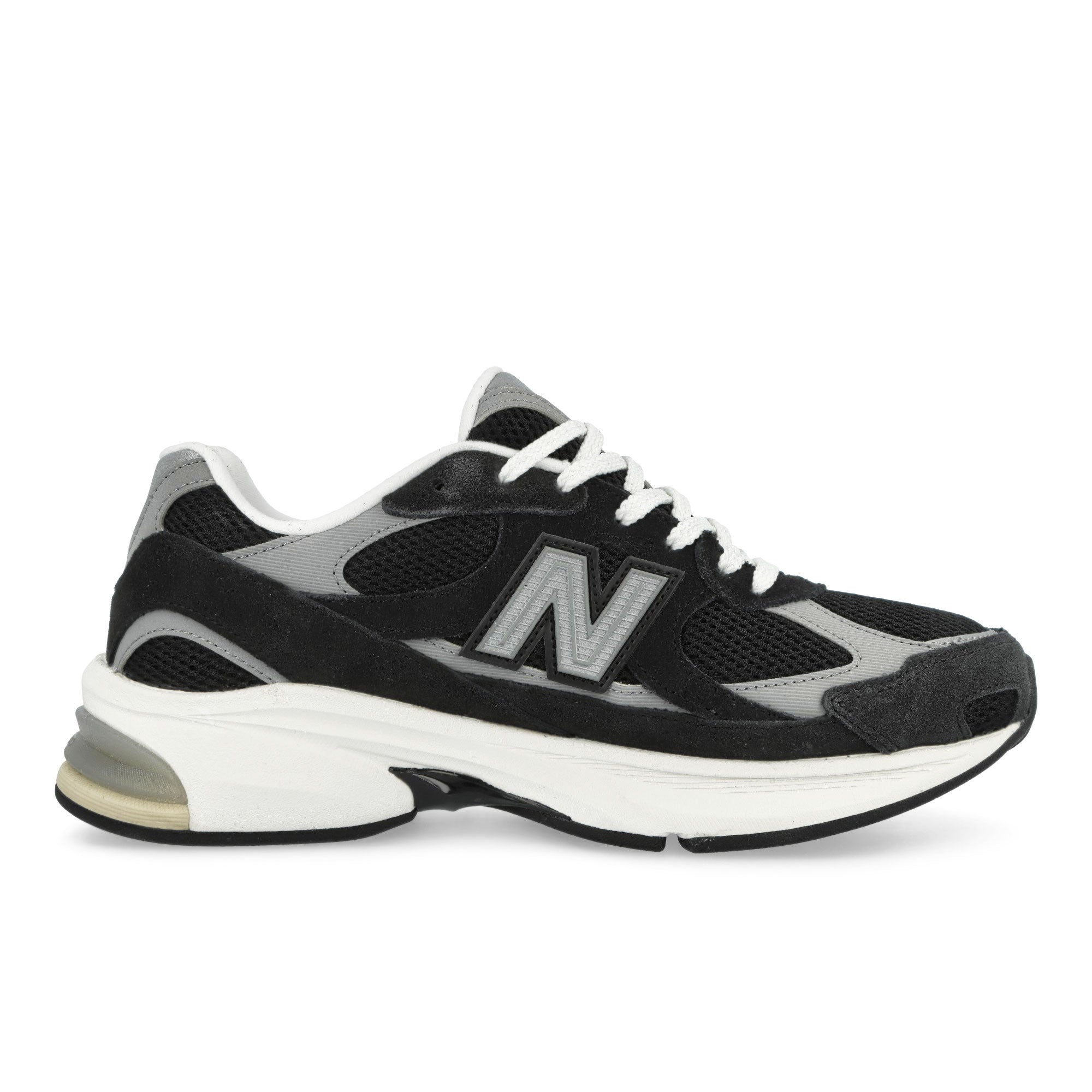 New Balance U2010892 Black / Shadow Grey Low Top Sneakers U2010892 Silhouette | Overkill
