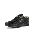 New Balance U204LMRA Black / Timberwolf Low Top Sneakers U204LMRA Close-up | Overkill
