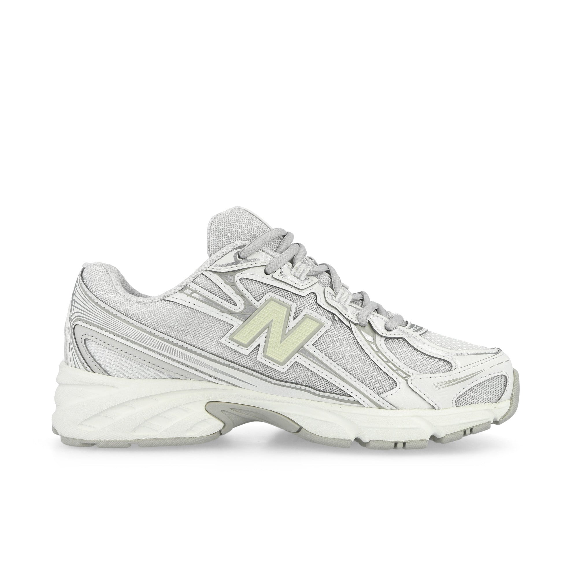 New Balance U7408LZ White / Silver Metallic Sneaker U7408LZ Silhouette | Overkill
