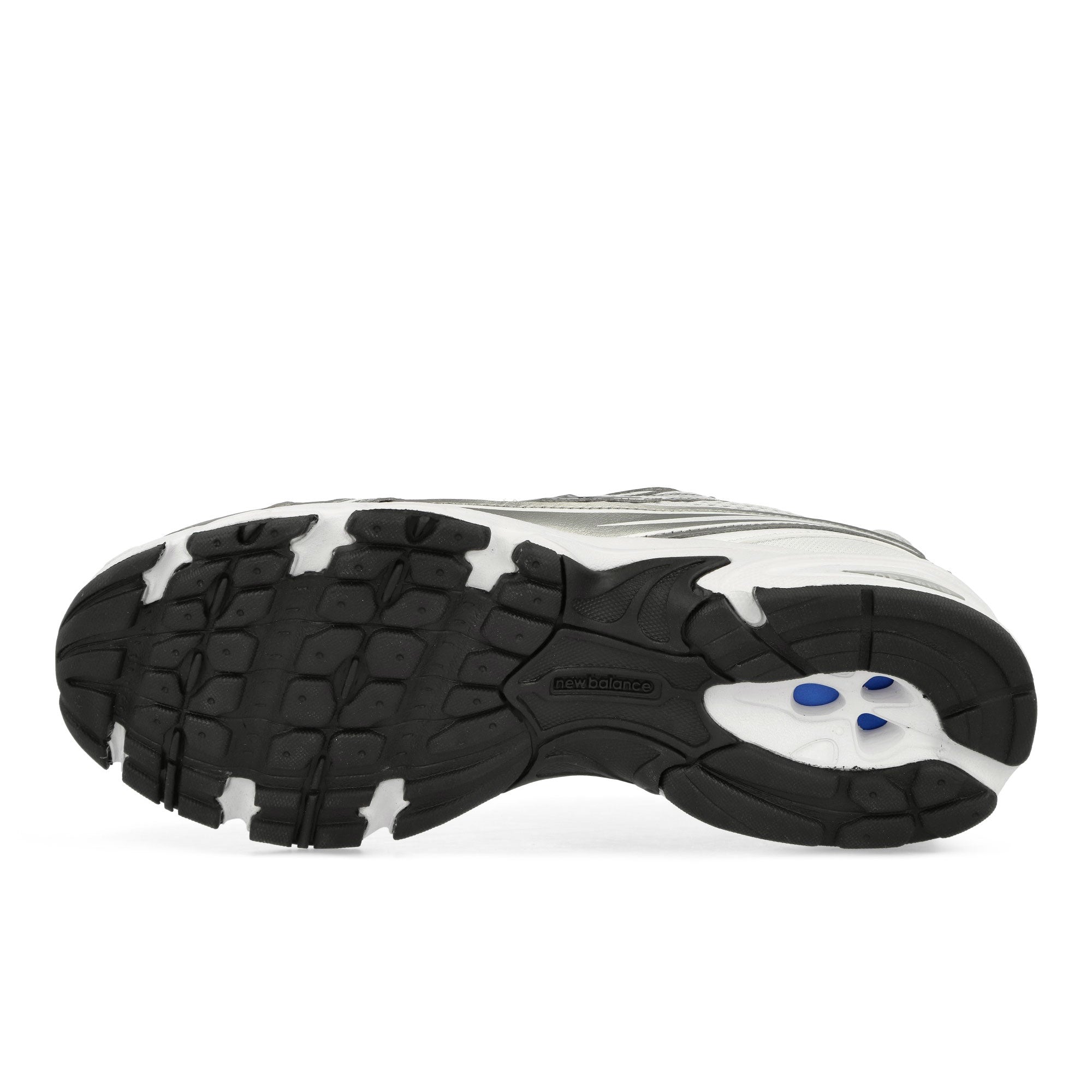 との New Balance U740NW2 U740NW2 | OVERKILL