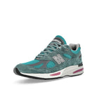 New Balance U991TT2 Porcelain Green / Trooper / Silver Low Top Sneakers U991TT2 Close-up | Overkill
