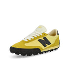 New Balance Gator Run Apollo Gold Low Top Sneakers UGTR9SR Close-up | Overkill
