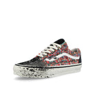 Vans LX Old Skool Charms Black / Multi Sneaker VN000D9VBOS1 Close-up | Overkill
