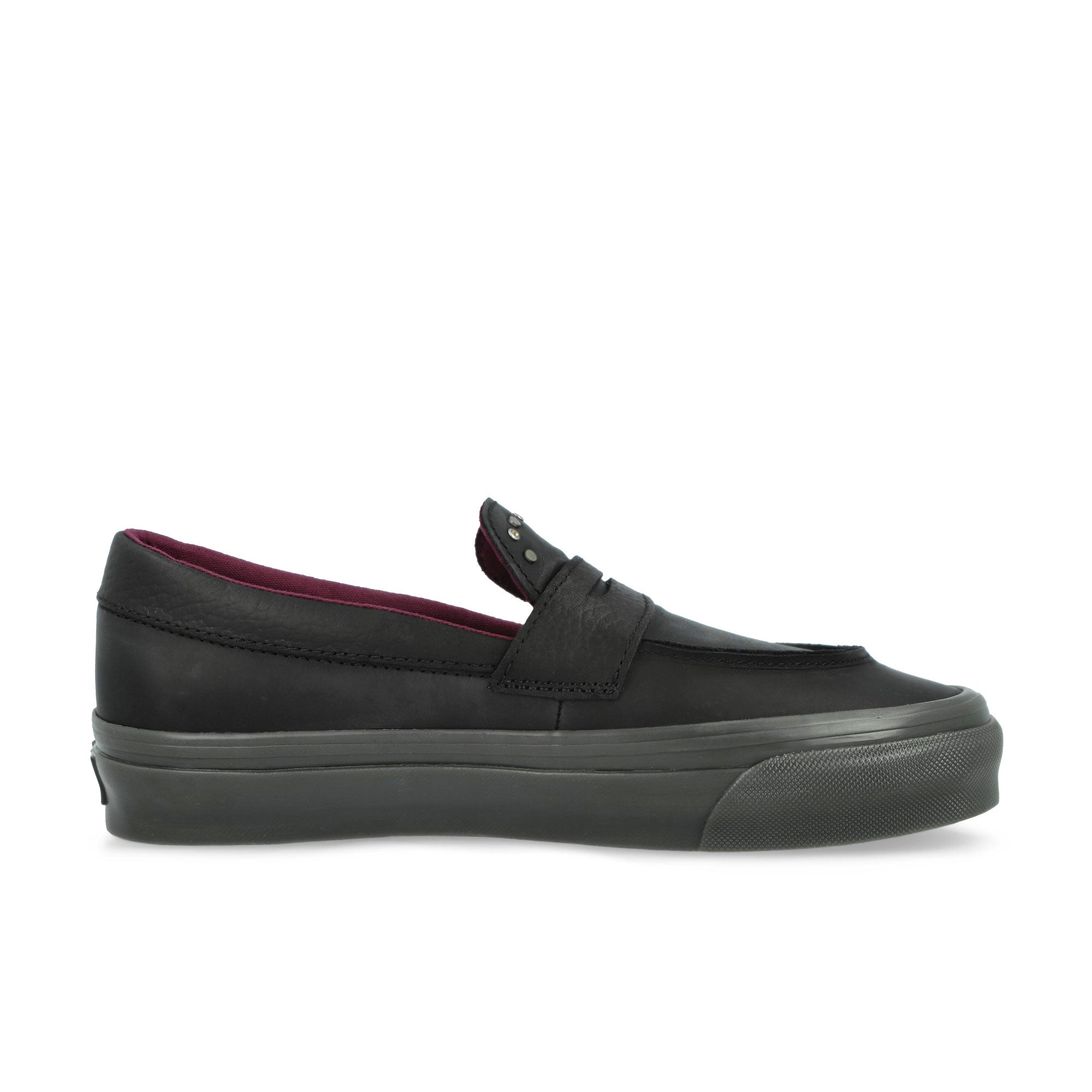 Vans LX Loafer 53 Hardware Black Sneaker VN000VATBLK1 Silhouette | Overkill

