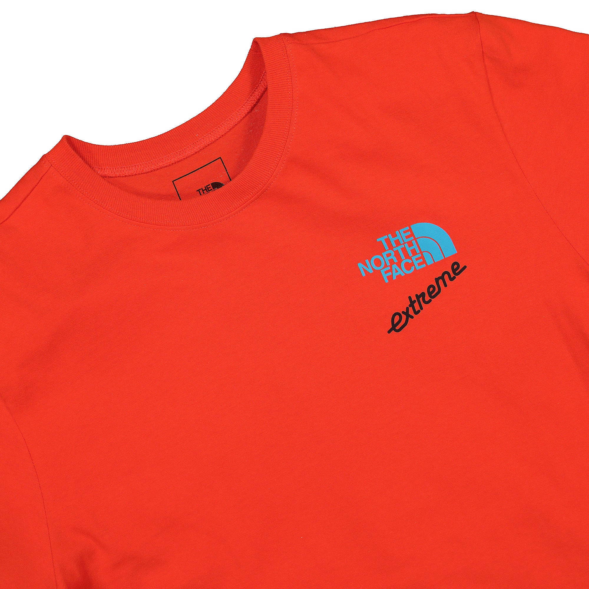 The North Face SS Extreme Tee Fiery Red T-Shirts Close-up | Overkill