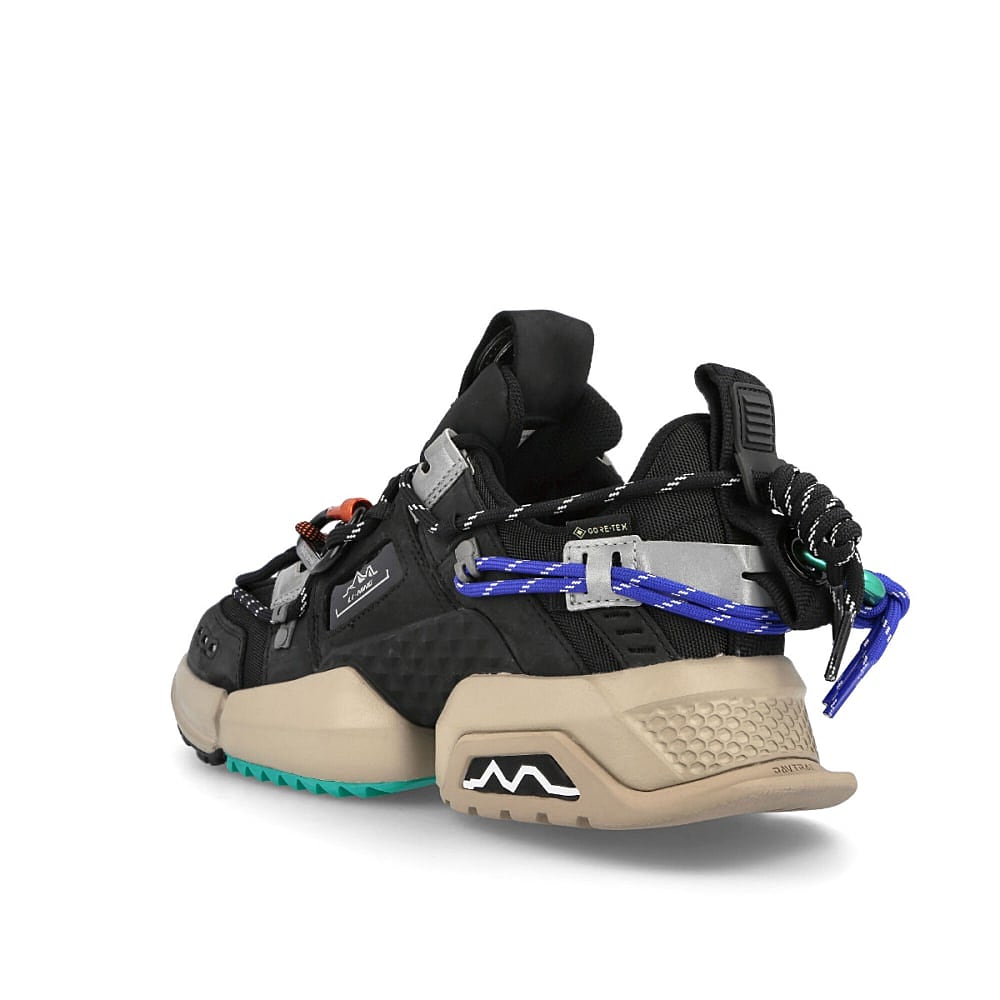 Li-Ning titan gtx Standard Black / Metallic Silver  Close-up | Overkill