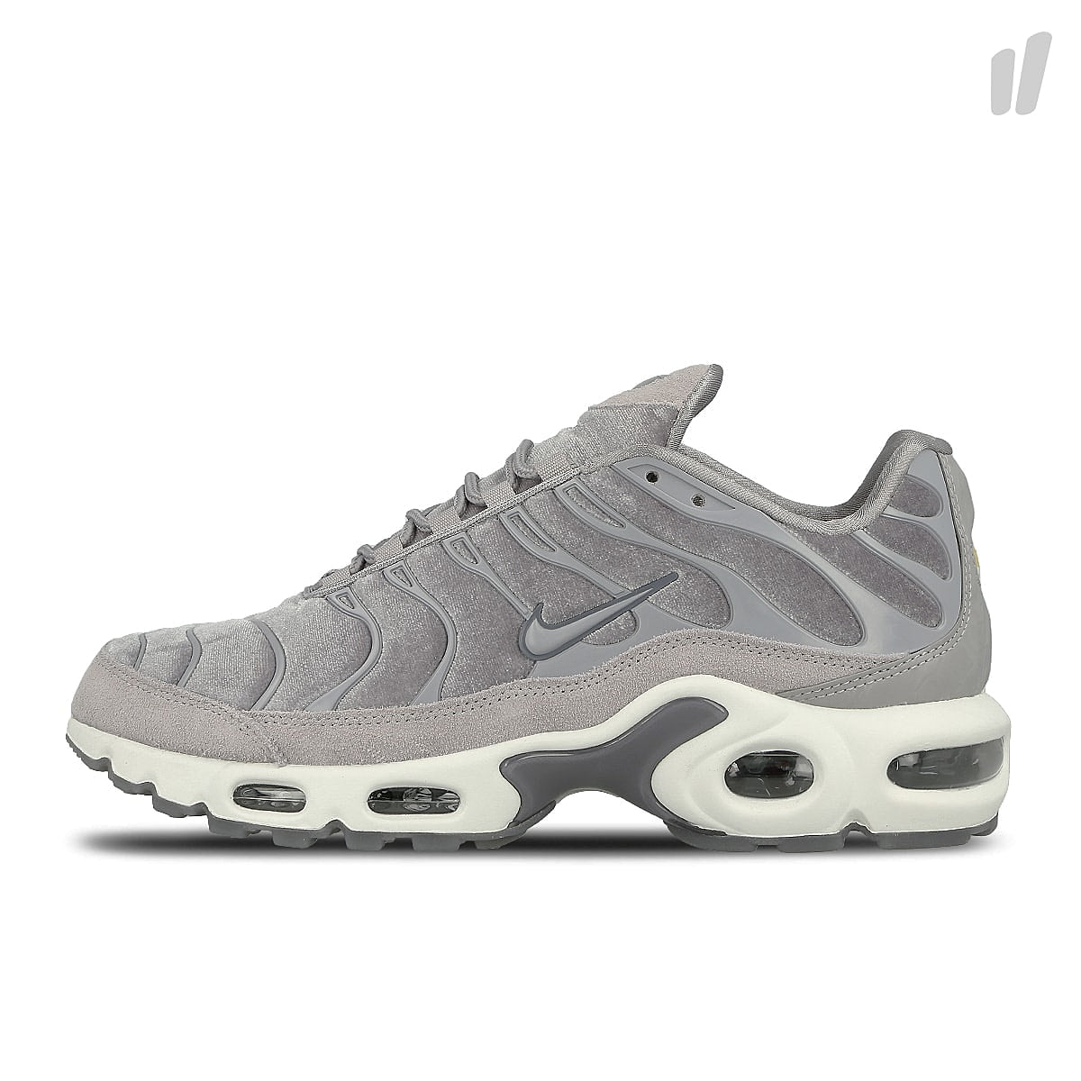 Nike wmns air max plus lux Gunsmoke / Atmosphere Grey - Summit White Sneakers AH6788 001 | Overkill