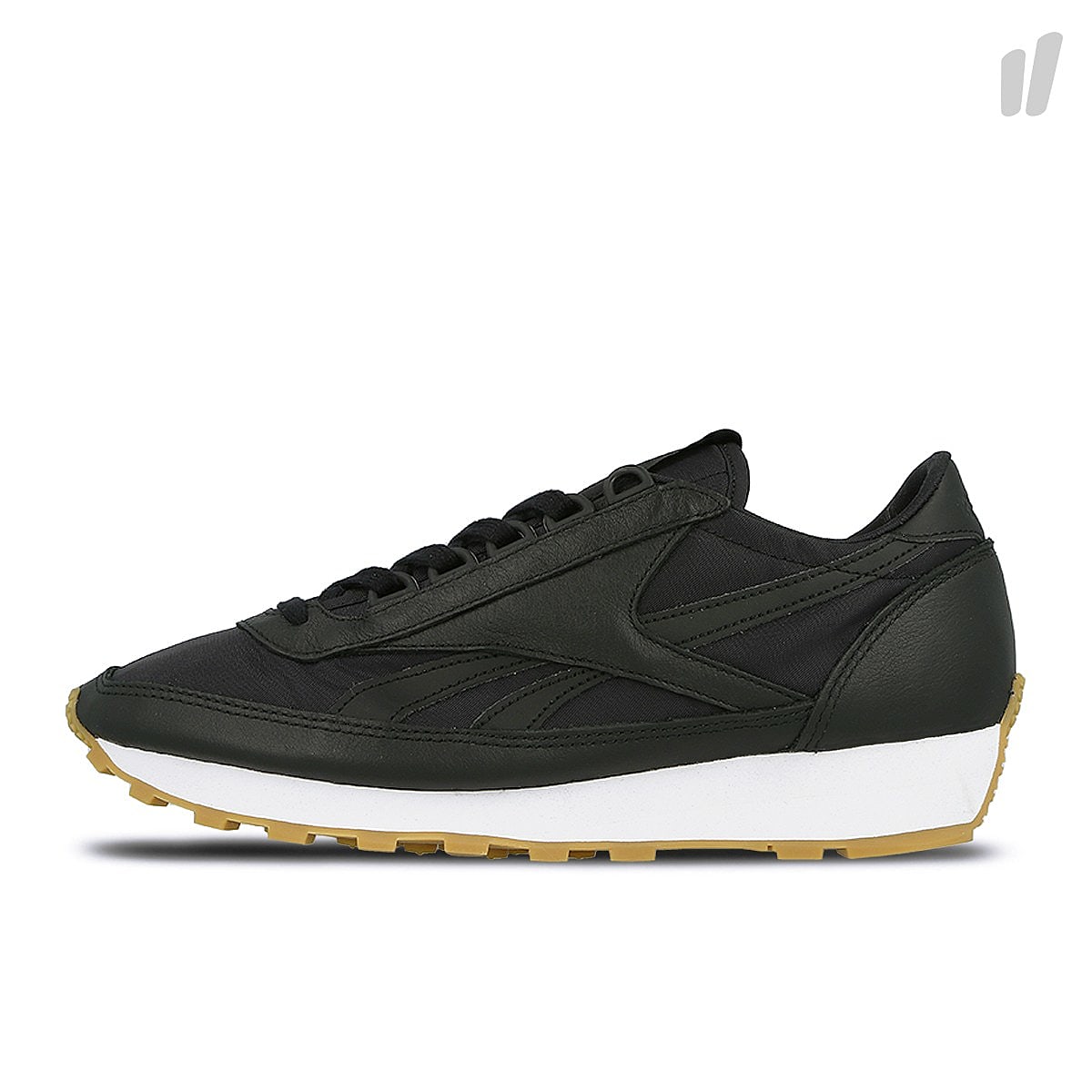 Reebok wmns aztec garment and gum Black / White / Gum Sneakers BD2809 | Overkill