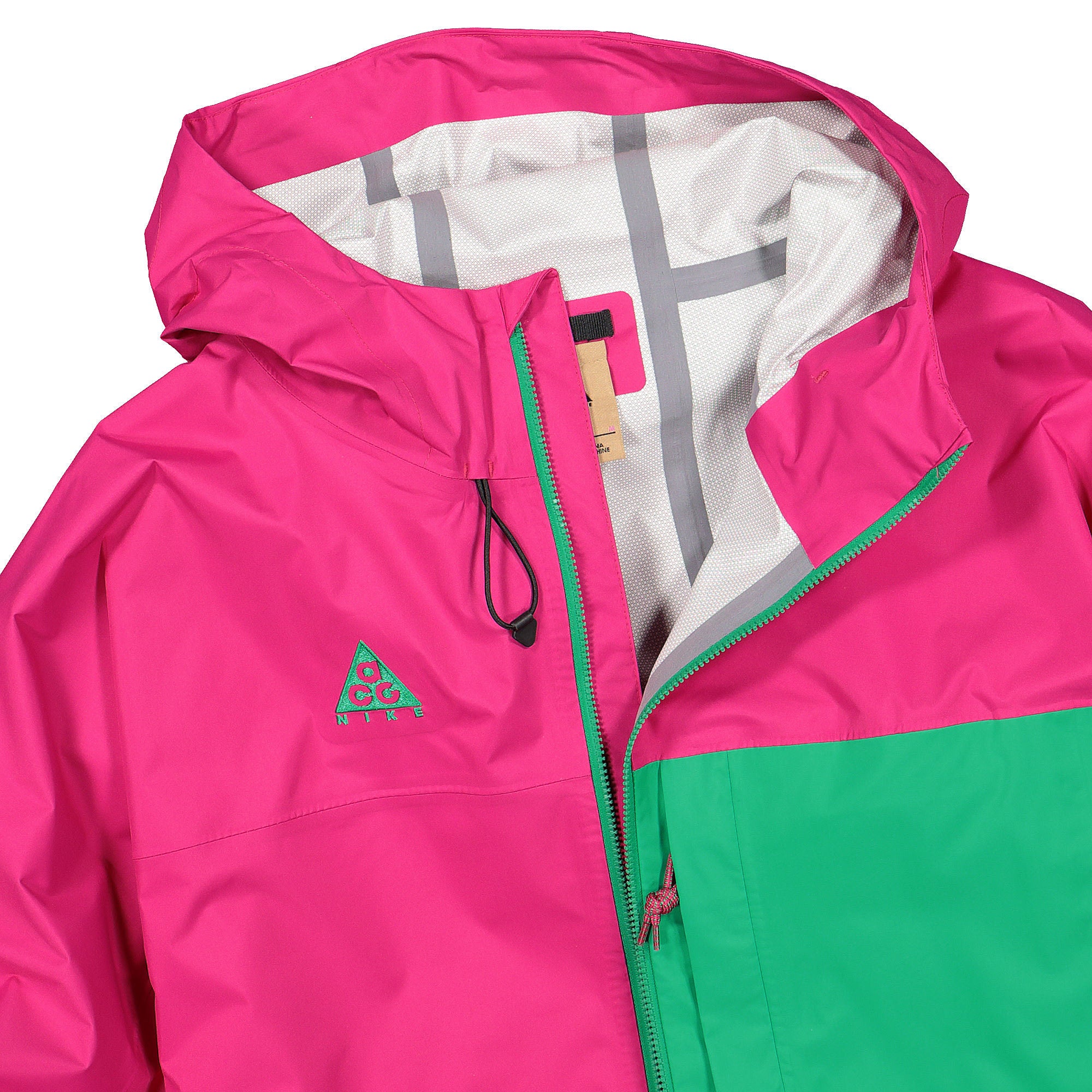 Nike NRG ACG 2 5l Packable Jacket Sport Fuchsia / Lucid Green Jackets Close-up | Overkill