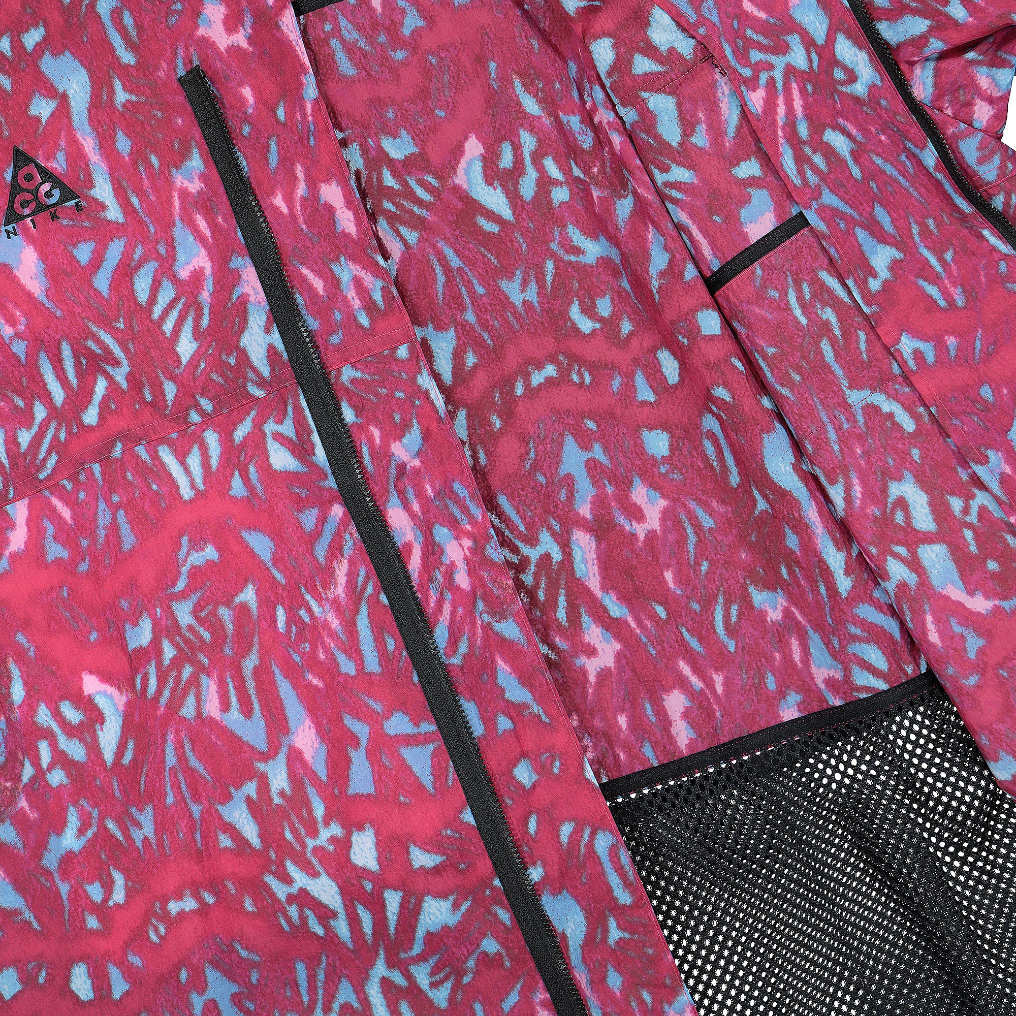 Nike NRG ACG Top SS AOP Habanero Red / Black T-Shirts Detailfoto | Overkill