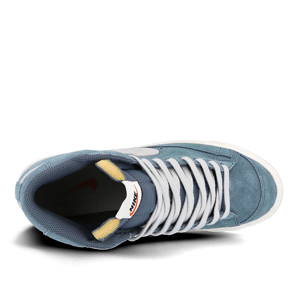 Nike blazer mid 77 suede Thunderstorm-Pure Platinum - Sail Mid Top Sneakers  Detailfoto | Overkill
