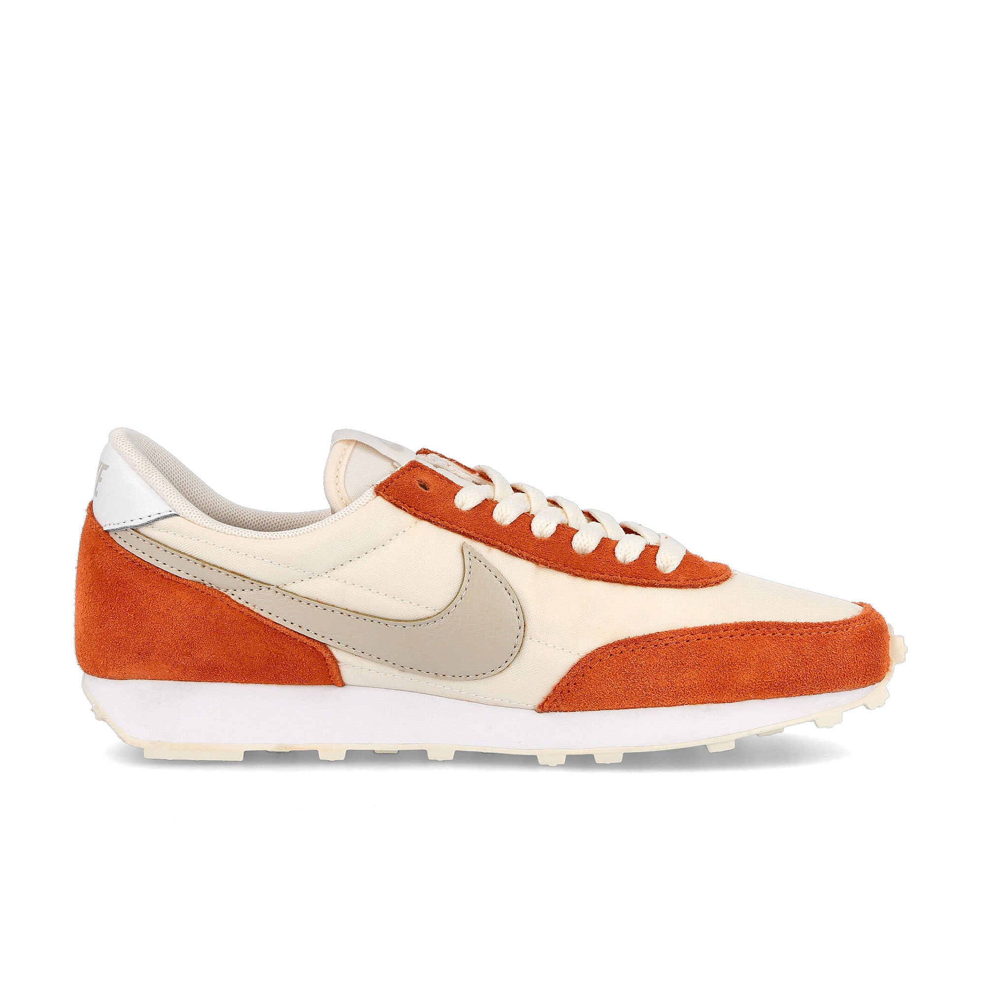 Nike wmns daybreak Pale Ivory-Desert Sand - Light Sienna Low Top Sneakers  Silhouette | Overkill