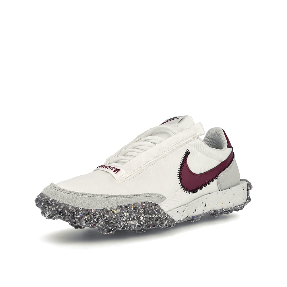 Nike wmns waffle racer crater Summit White-Team Red - Photon Dust - Black Sneakers  Close Up | Overkill