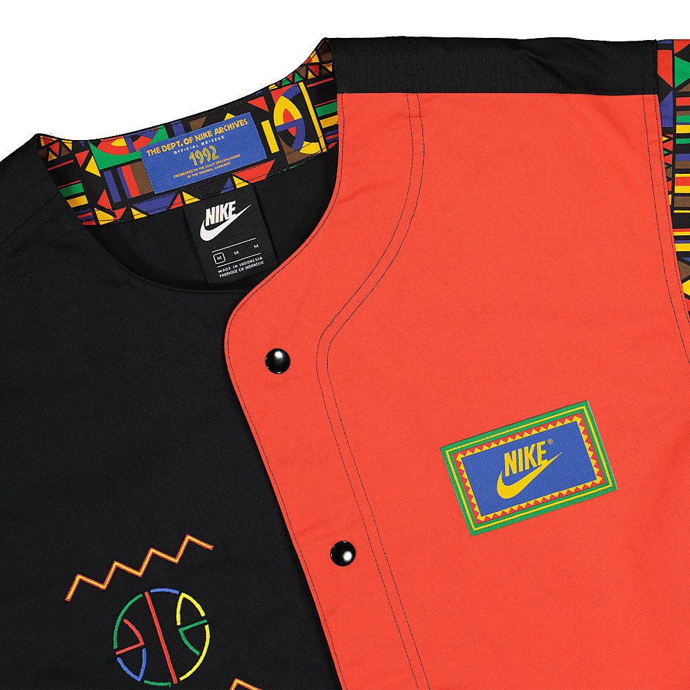 Nike NSW Re-issue SS Top Black / Chile Red T-Shirts Close-up | Overkill