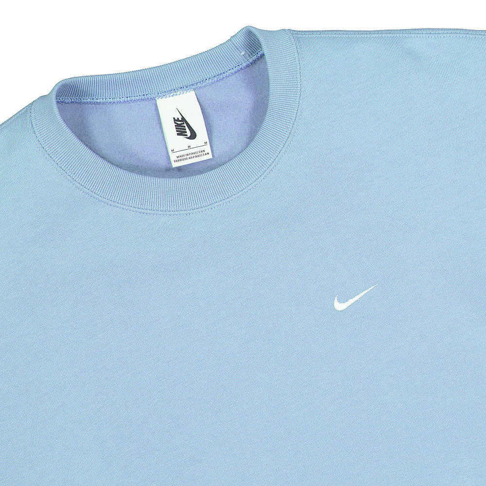 Nike NRG Solo Swoosh Fleece Crew Psychic Blue / White Sweatshirts Close-up | Overkill