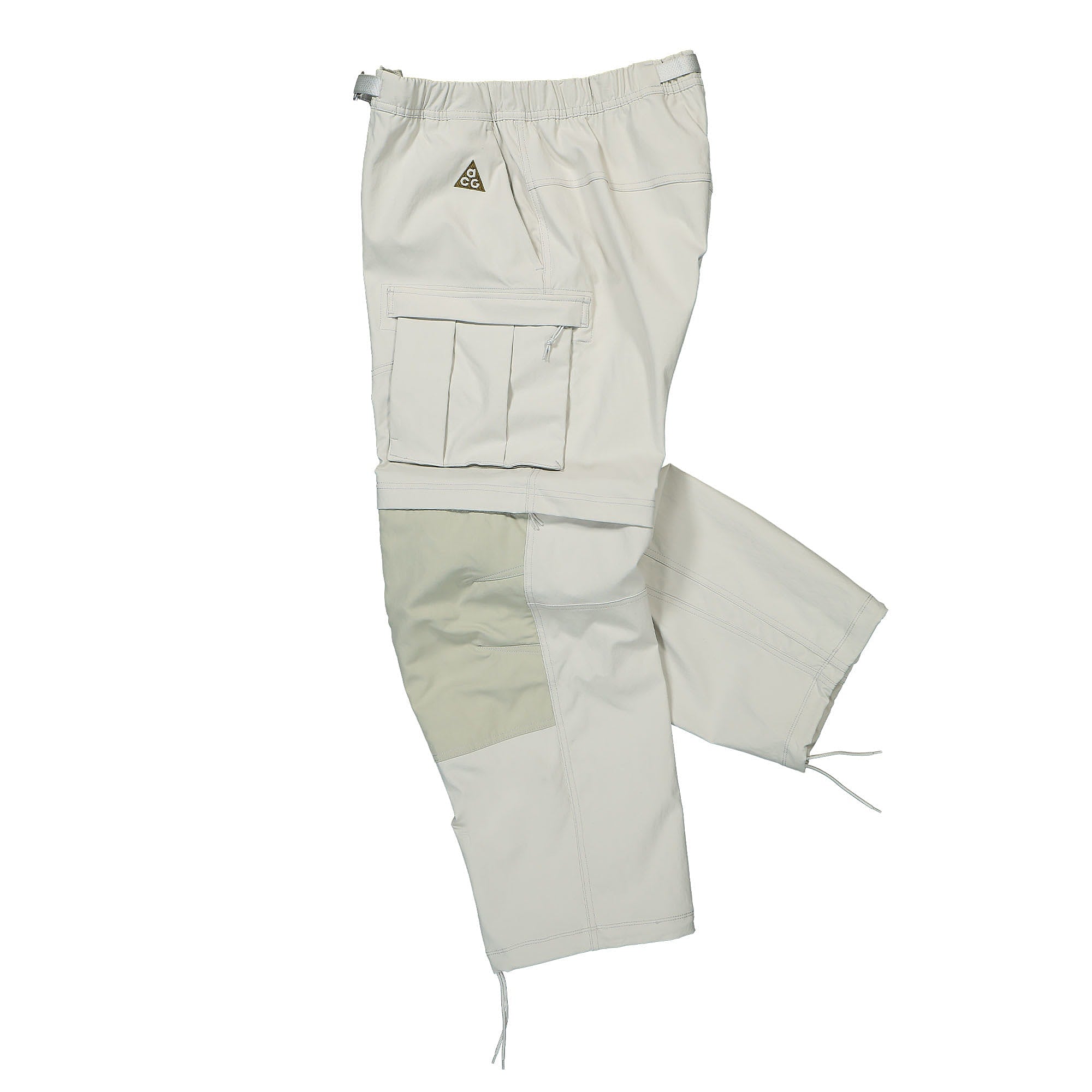 Nike ACG Smith Summit Cargo Pant Light Bone / Light Stone Cargo Pants Close-up | Overkill