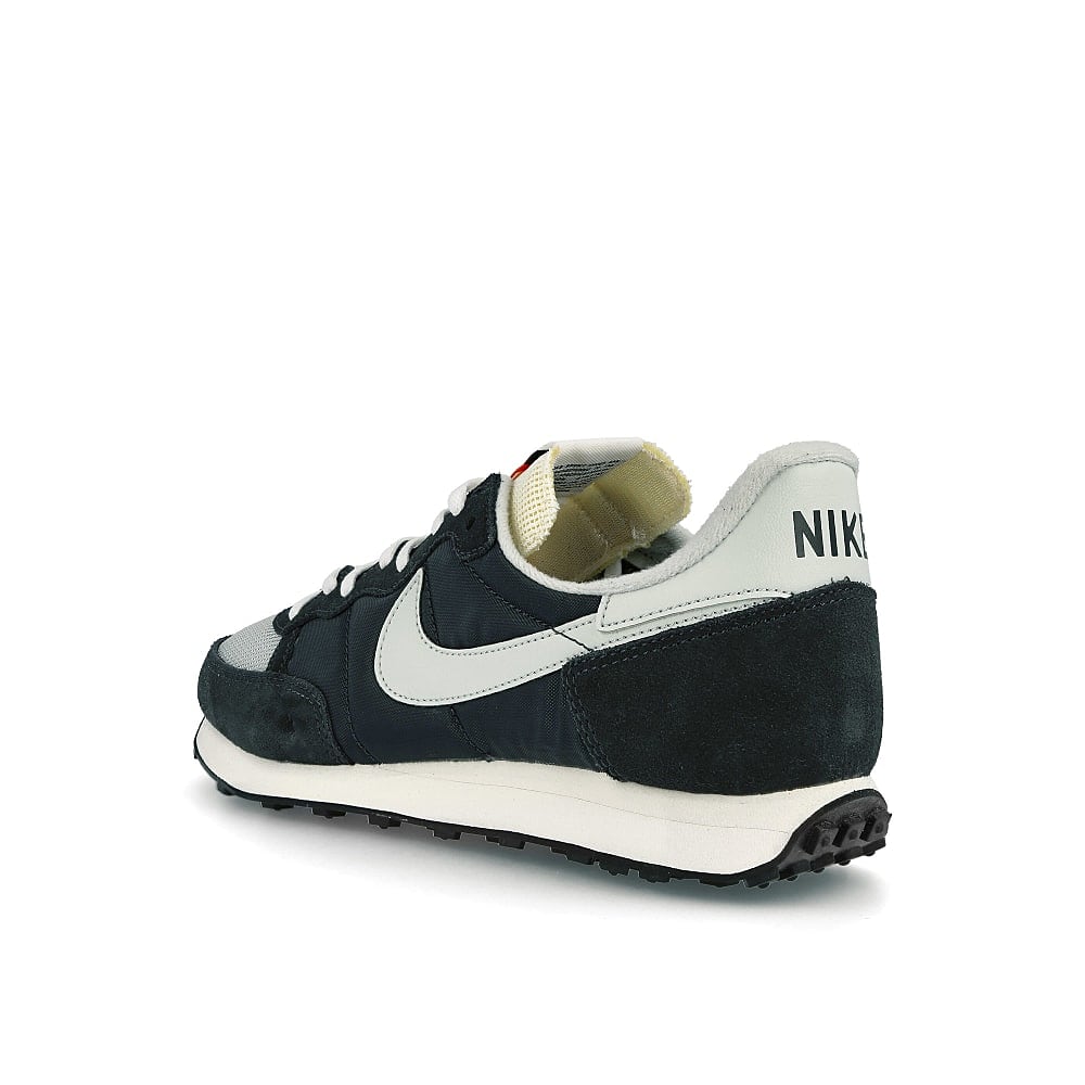 Nike challenger og Off Noir-Light Silver - Dark Smoke Grey Sneakers  Material | Overkill