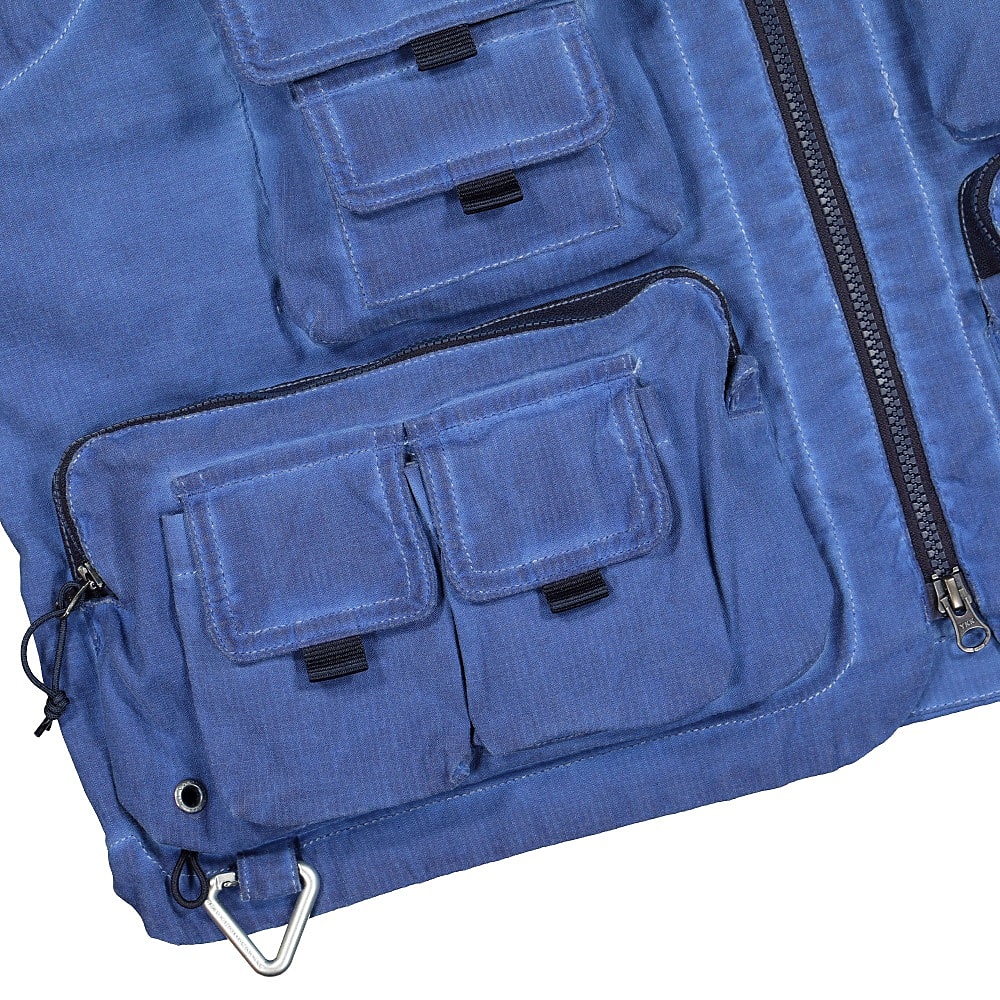 Nike NRG ACG Watchman Peak Vest Blue Void Vests Close-up | Overkill