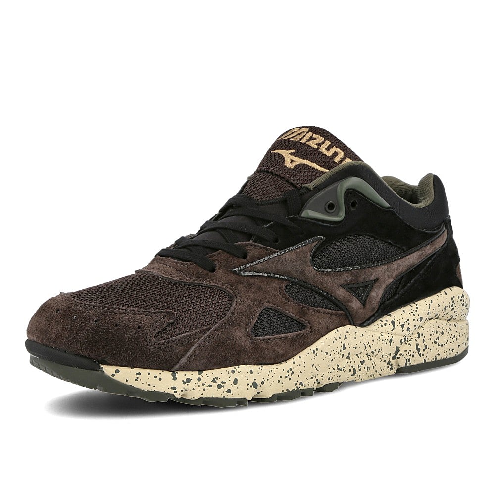 Mizuno sky medal Black-After Dark-Forest Night Sneakers  Close Up | Overkill