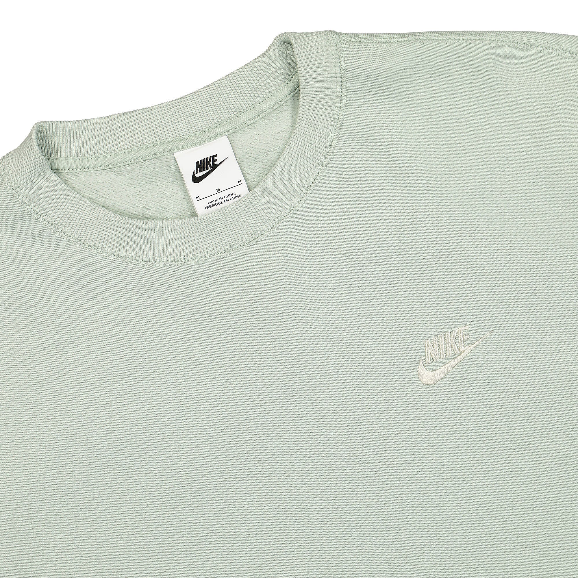 Nike NSW Classic Crew Sweatshirt Seafoam / Sea Glass Sweatshirts Close-up | Overkill