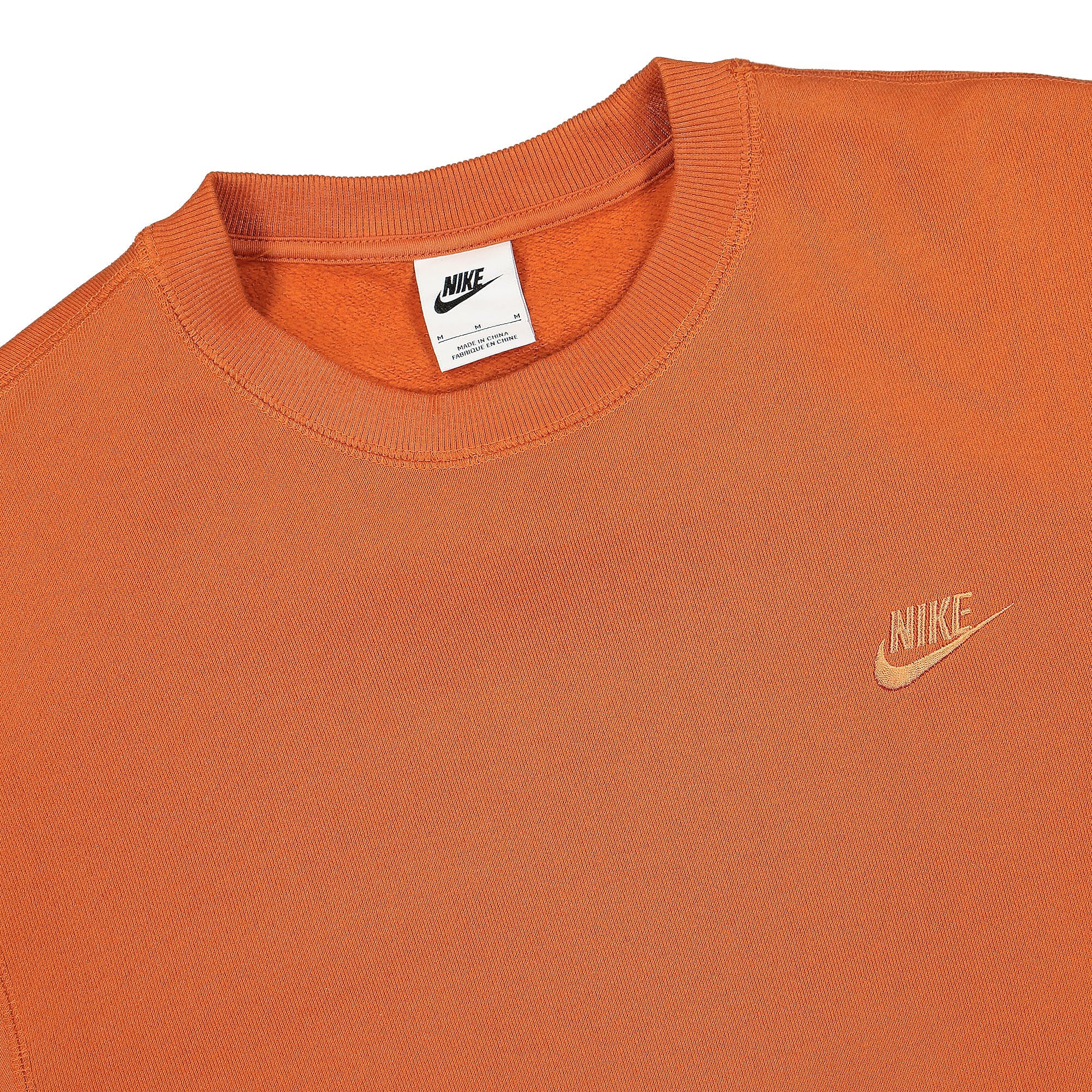 Nike NSW Classic Crew Sweatshirt Sport Spice / Hot Curry Sweatshirts Close-up | Overkill