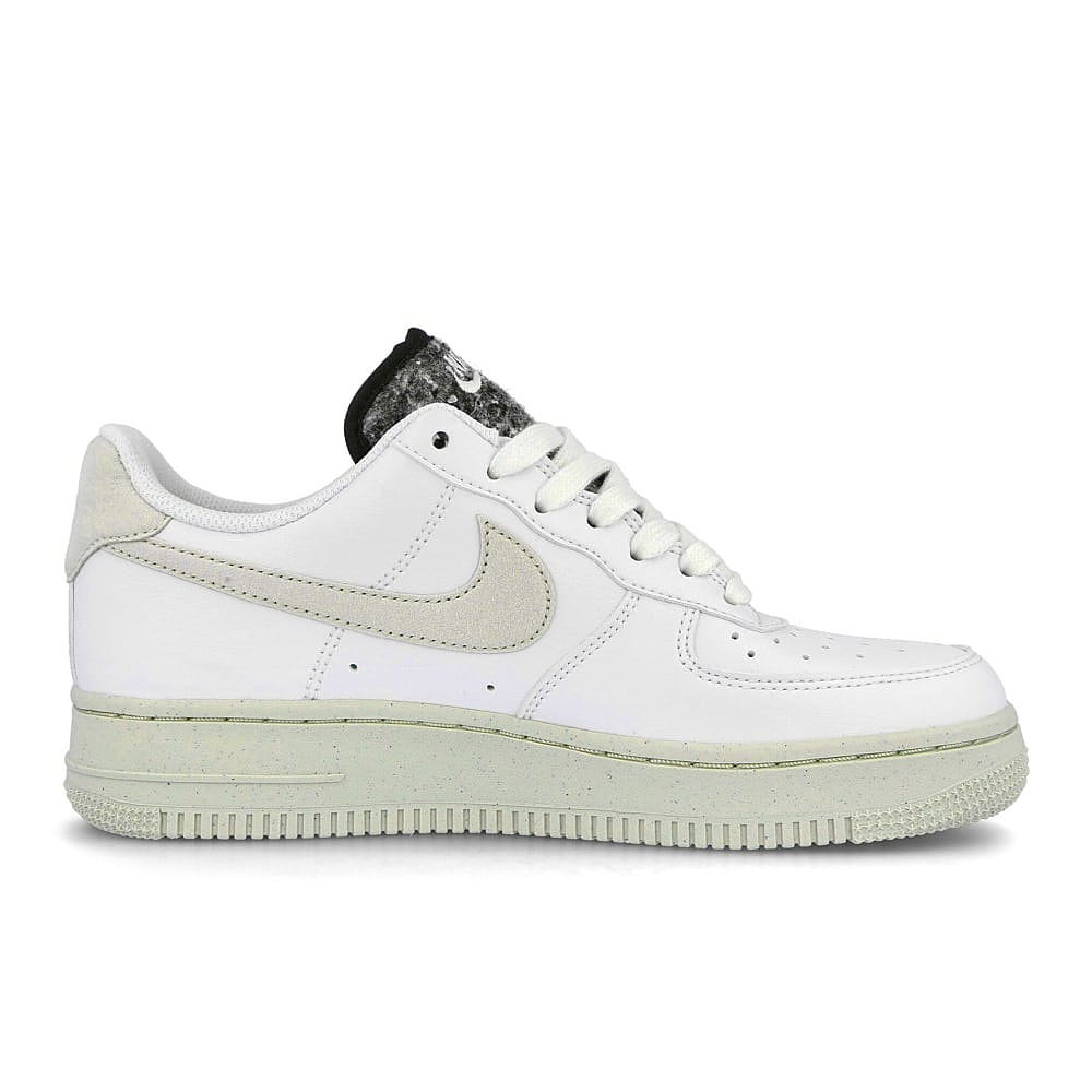 Nike wmns air force 1 07 se White / White - Light Bone - Black   Material | Overkill