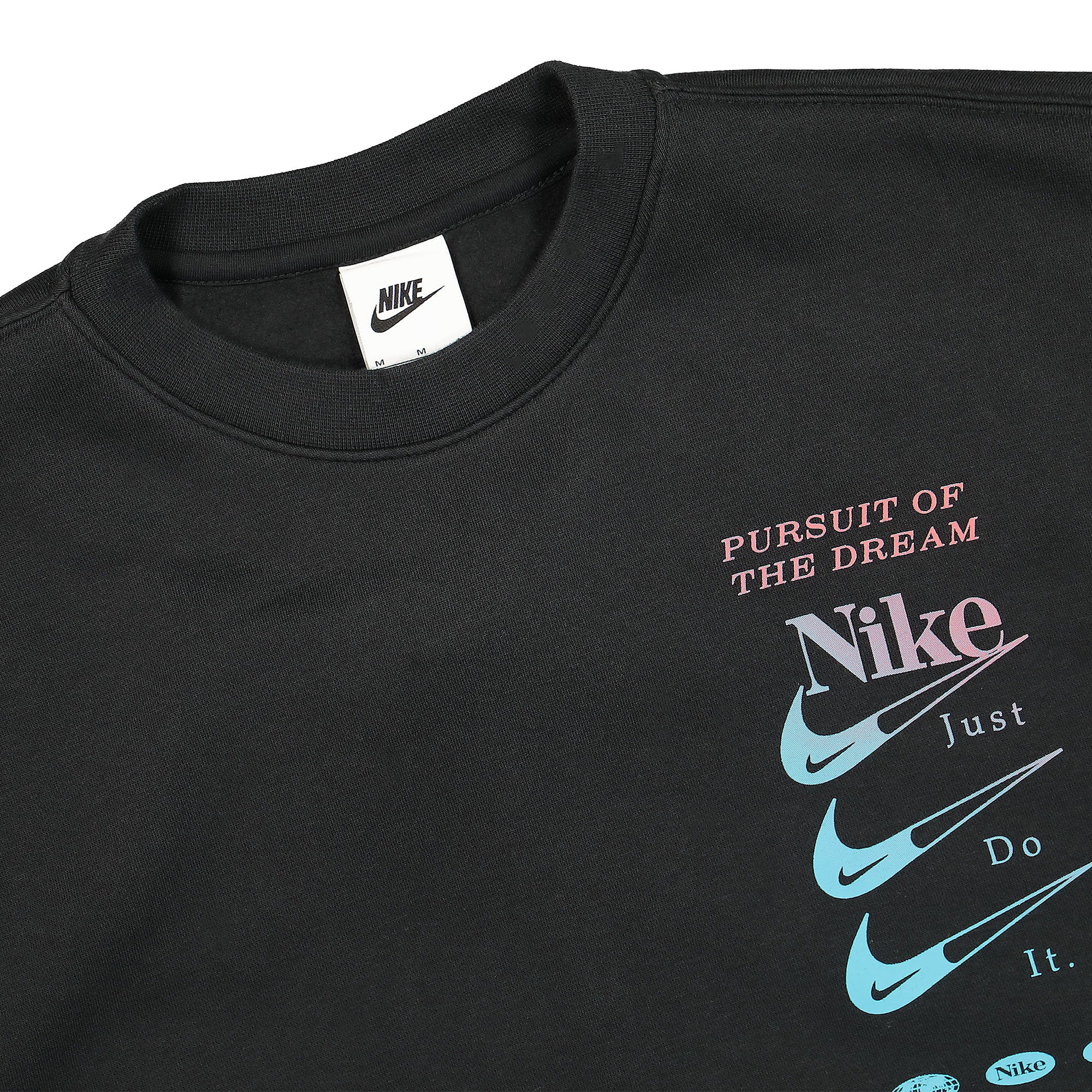 Nike NSW DNA Fleece Crew Sweatshirt Black Sweatshirts Close-up | Overkill
