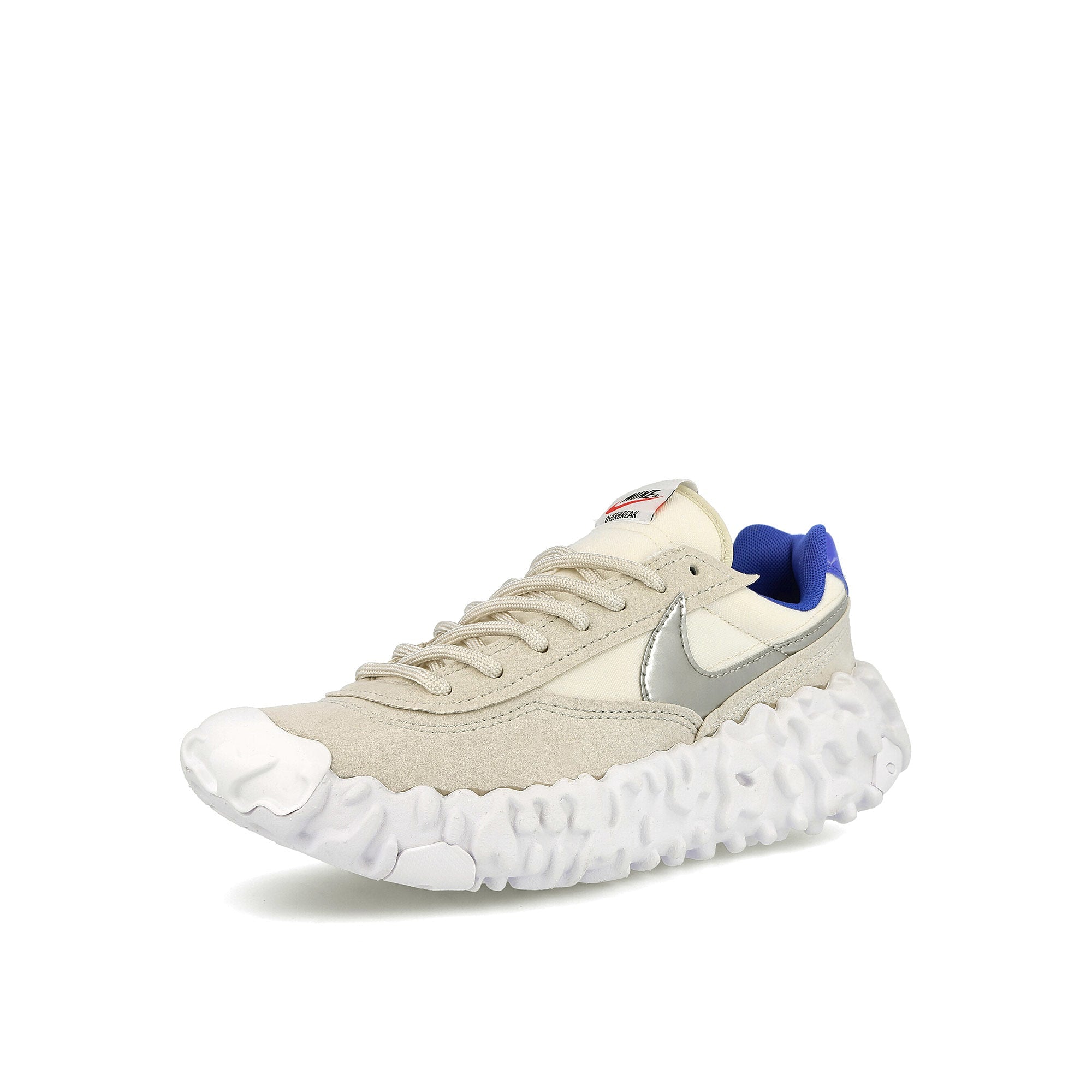 Nike overbreak Light Bone-Metallic Silver - Sail Sneakers  Close Up | Overkill