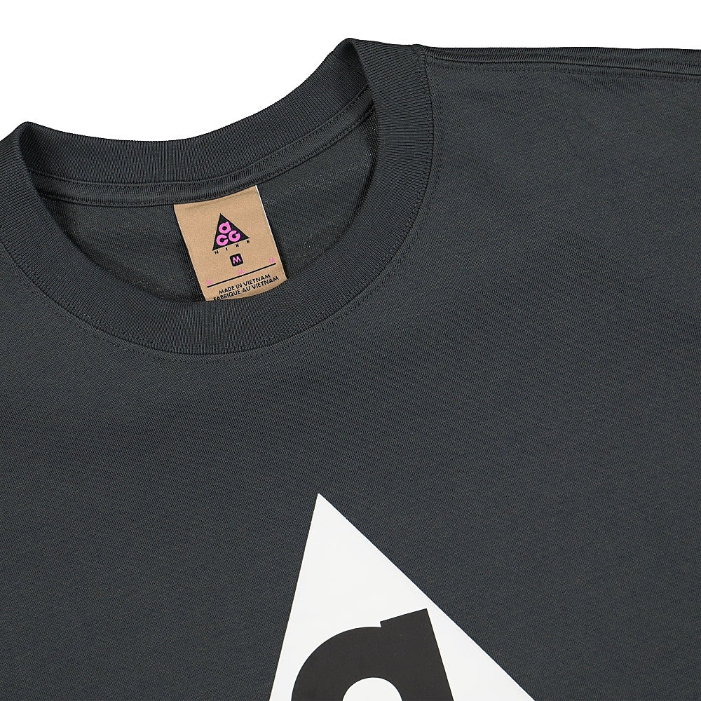 Nike NRG ACG SS HBR Tee Dark Smoke Grey T-Shirts Close-up | Overkill