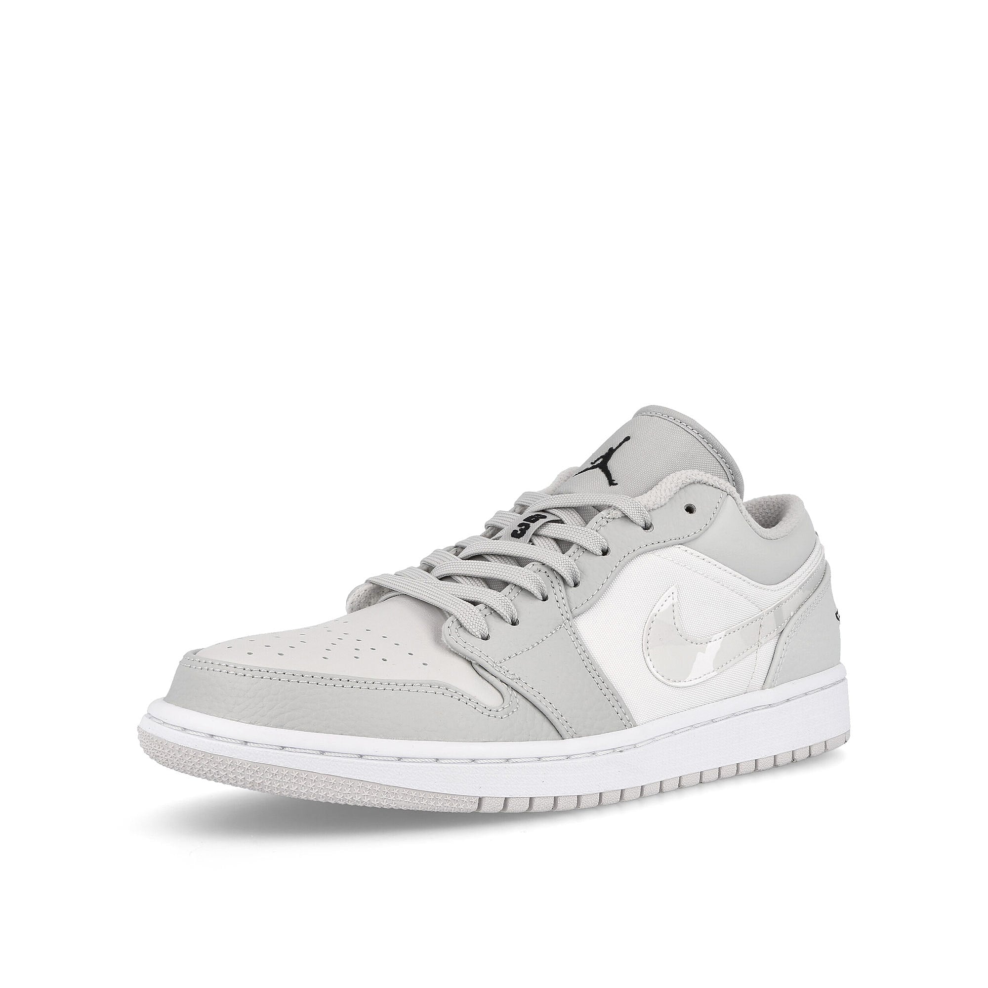 Jordan Air Jordan 1 Low White / Photon Dust - Grey Fog - Vast Grey  Detailfoto | Overkill